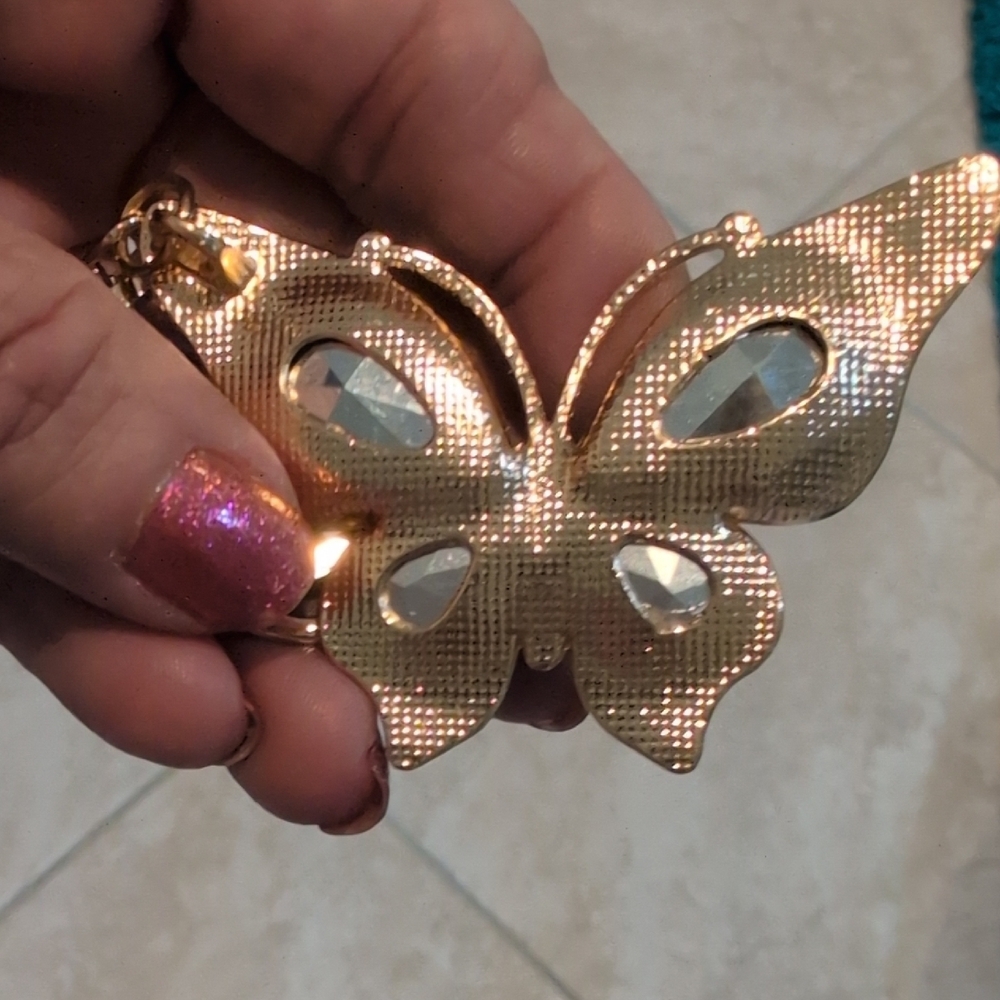 Green Butterfly Keychain / Bag Charm with Gold Accents 🦋🦋 - Picture 4 of 5